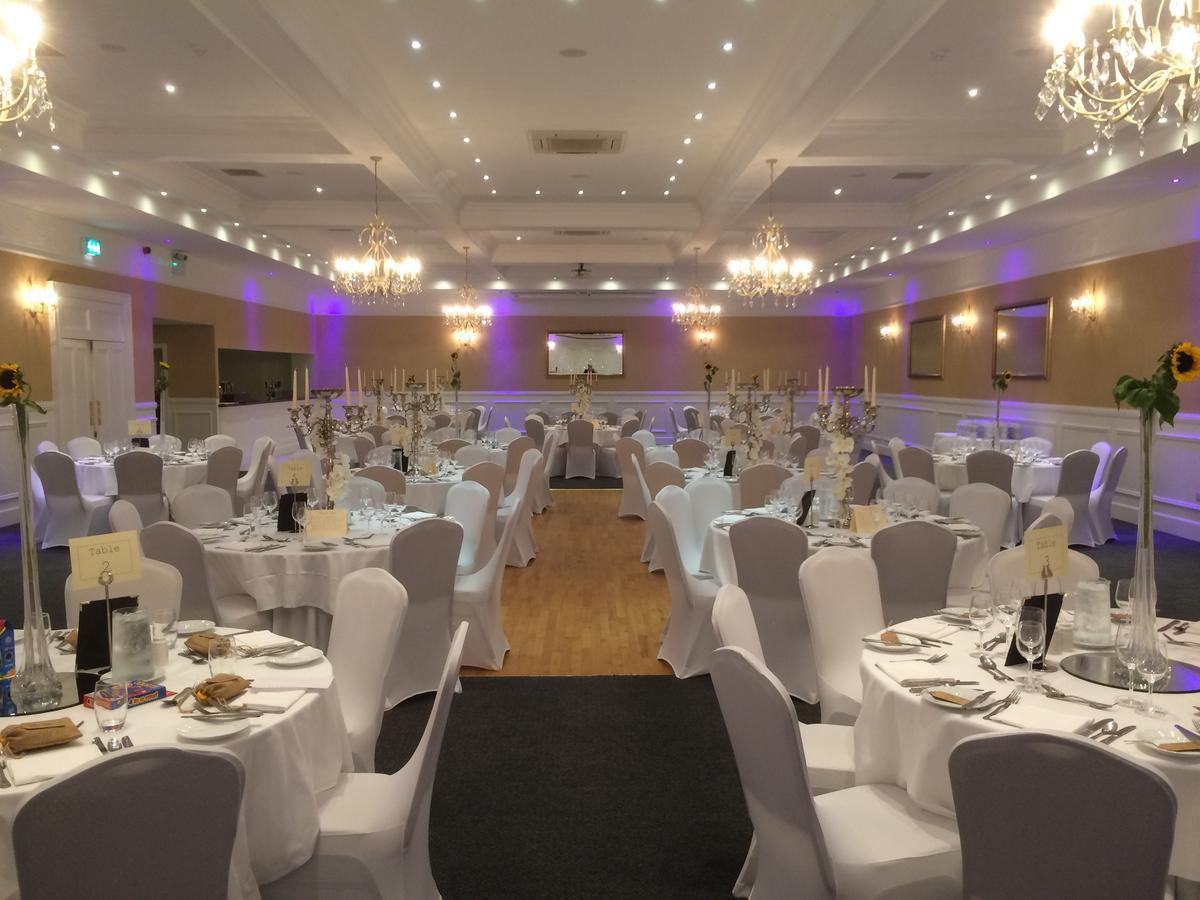 Walter Raleigh Hotel يوغال المظهر الخارجي الصورة