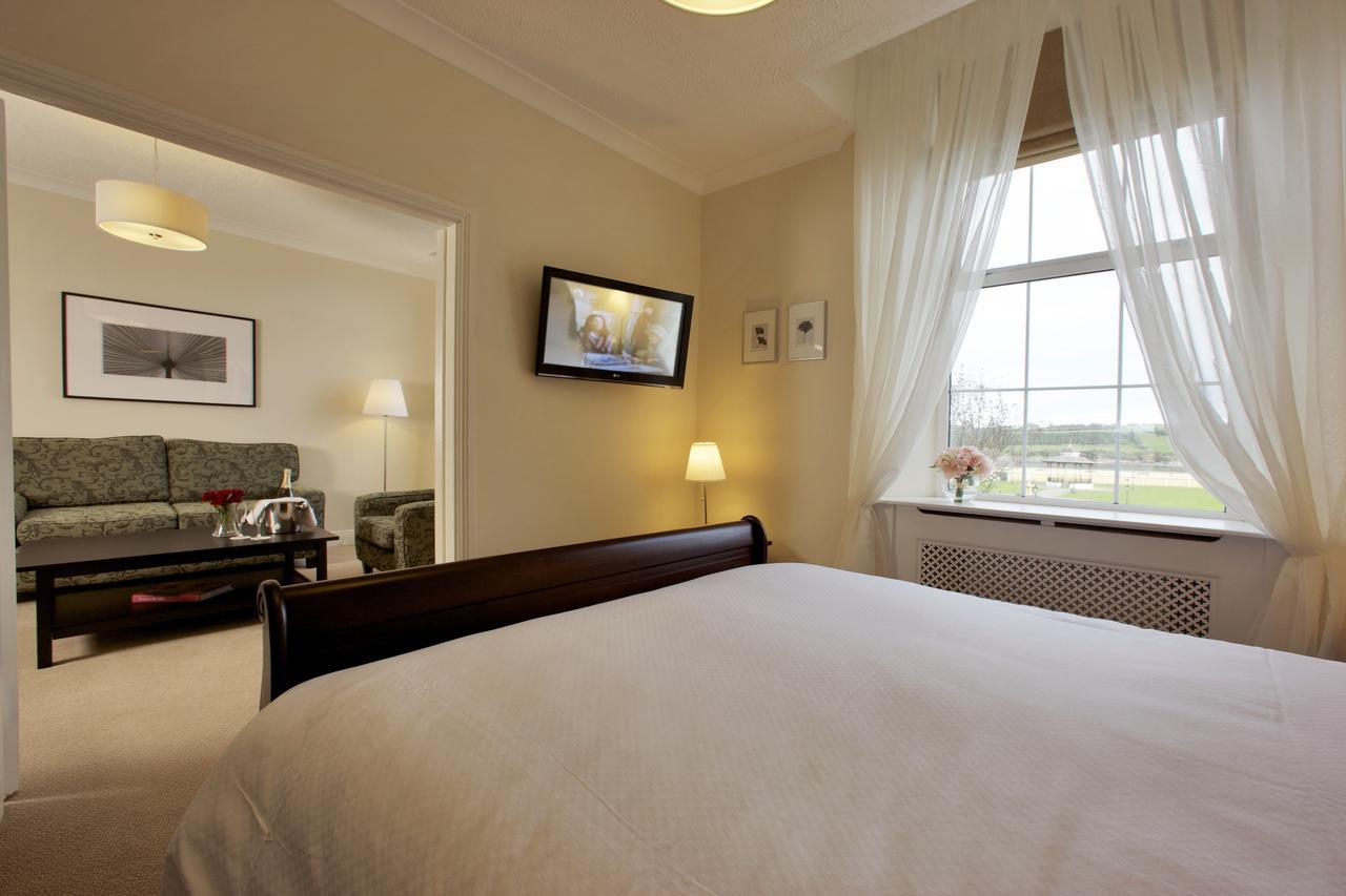 Walter Raleigh Hotel يوغال المظهر الخارجي الصورة